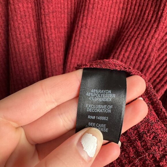 Torrid red crew neck knit top long sleeve size 2X J17 - Picture 3 of 5